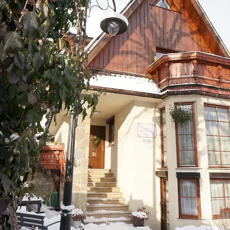 W Gorach - Przy Potoku