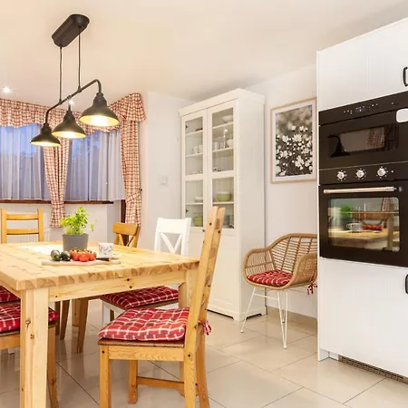 W Gorach - Przy Potoku Chalet *