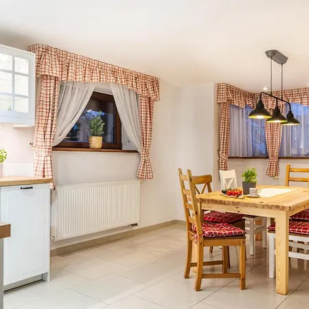 Alpehytte W Gorach - Przy Potoku