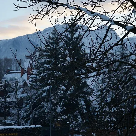 W Gorach - Przy Potoku *