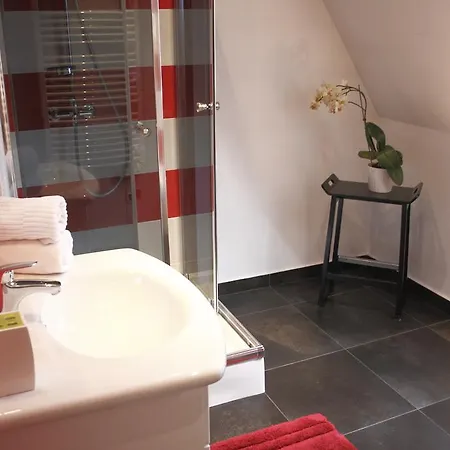 W Gorach - Przy Potoku 木屋 *