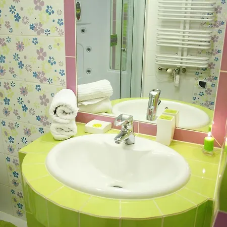 W Gorach - Przy Potoku *